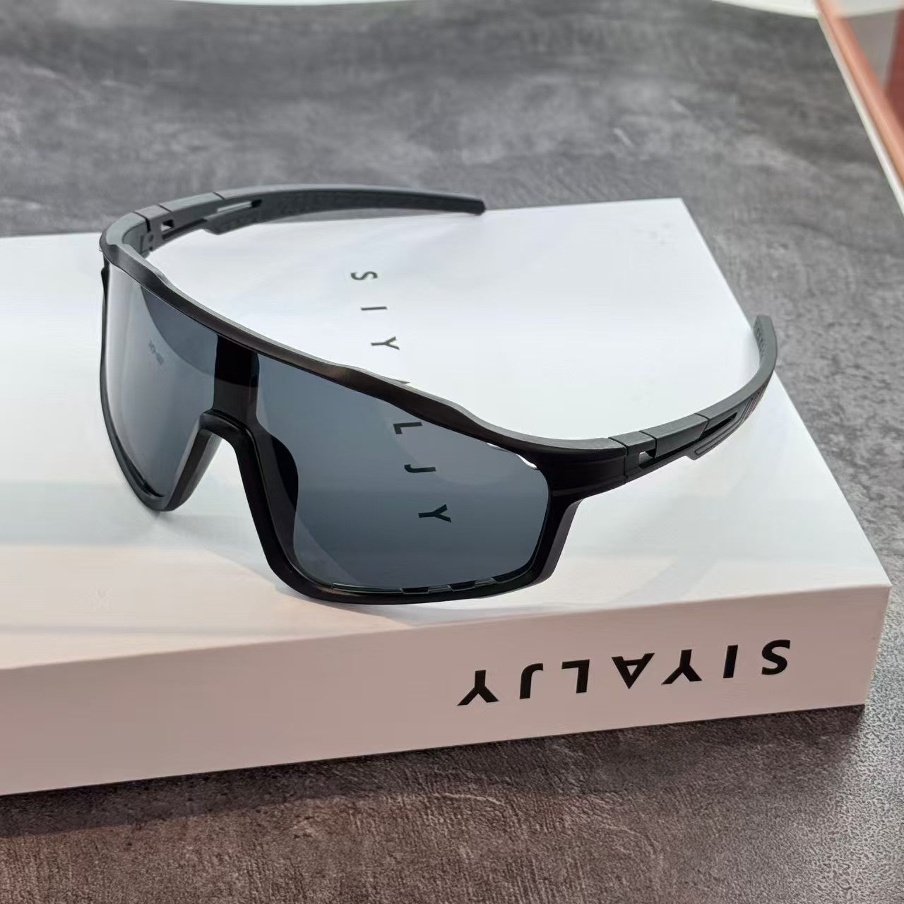 UV 400 Photochromic Polarized Safety Glasses